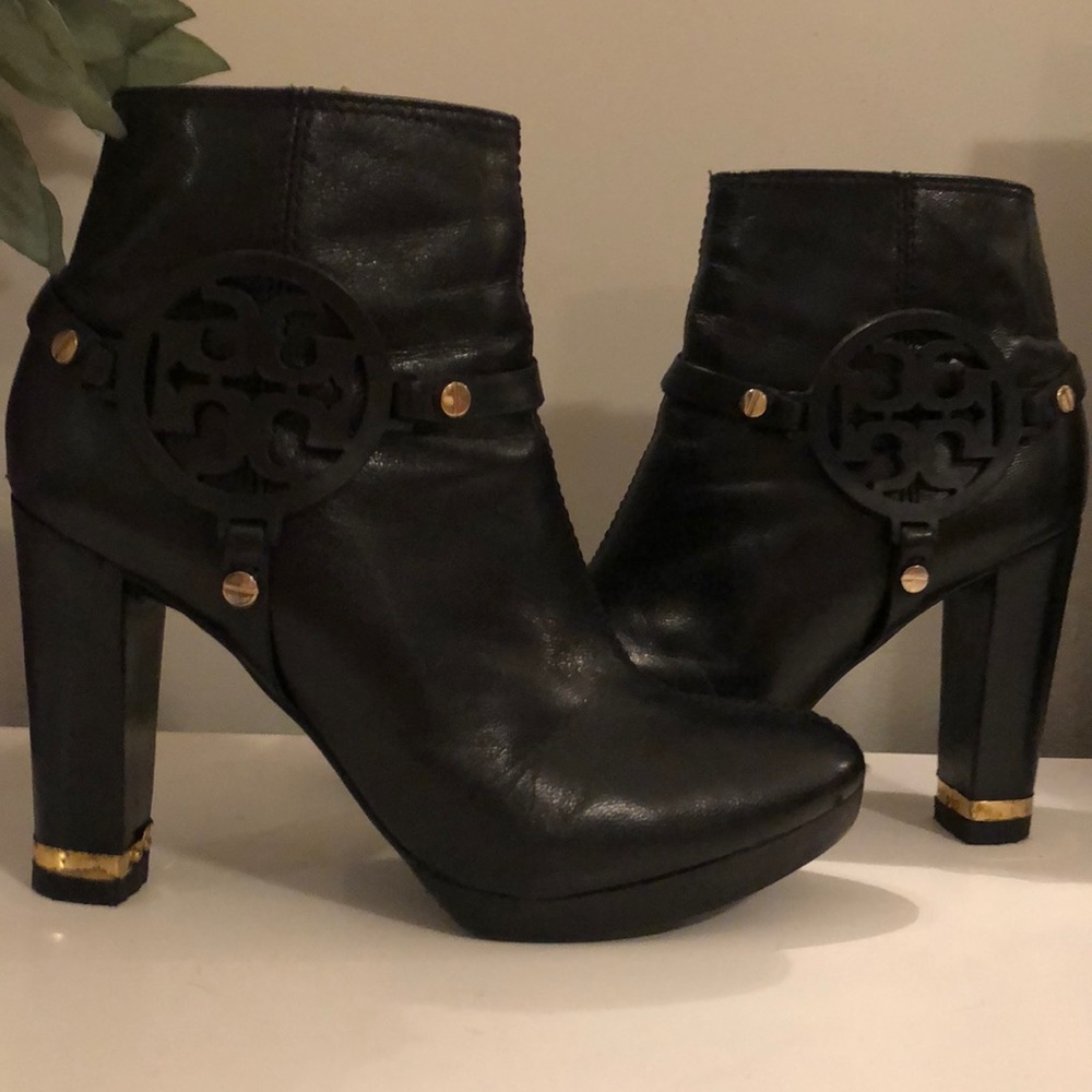 AUTHENTIC TORY BURCH ANKLE BOOTS SZ 6.5 LIGHT WORN